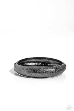 Rippling Reunion - Black Gunmetal Bracelet