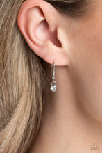 Load image into Gallery viewer, Daisy Diva - Purple Necklace