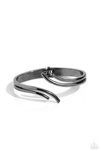 Load image into Gallery viewer, Elven Elegance - Black Gunmetal Bracelet