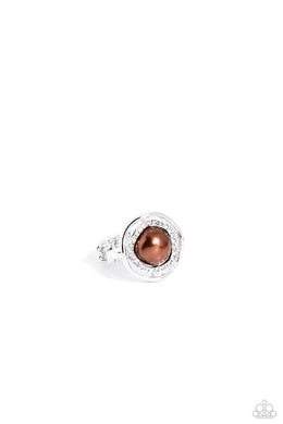 Chic Center - Brown Dainty Ring