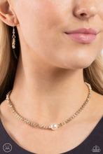 Load image into Gallery viewer, Tasteful Triangles - Multimetal Choker Necklace