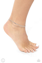 Load image into Gallery viewer, Glistening Gauge - Silver Anklet