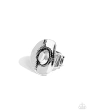 Load image into Gallery viewer, Broach Break - Silver Ring