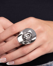 Load image into Gallery viewer, Broach Break - Silver Ring