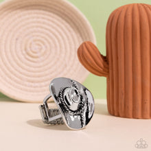 Load image into Gallery viewer, Broach Break - Silver Ring