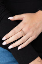 Load image into Gallery viewer, Daisy Dapper - Rose Gold Ring