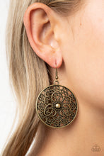 Load image into Gallery viewer, Petal Prana - Brass Earrings
