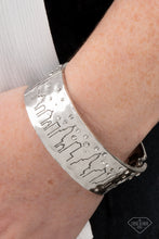 Load image into Gallery viewer, Starry Skyscrapers - White Bracelet