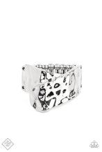 Load image into Gallery viewer, Hidden Troves - Silver Ring