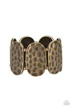 Load image into Gallery viewer, Artisan Exhibition - Brass Bracelet