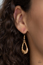 Load image into Gallery viewer, Teardrop Envy - Gold Necklace