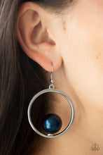 Load image into Gallery viewer, Solitaire REFINEMENT - Blue Earrings