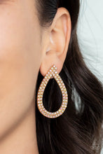 Load image into Gallery viewer, Diva Dust - Gold Post Earrings