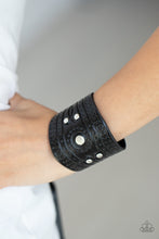 Load image into Gallery viewer, Orange County - Black Snap Bracelet