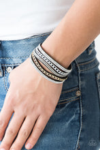Load image into Gallery viewer, Fashion Fiend - Black Snap Bracelet